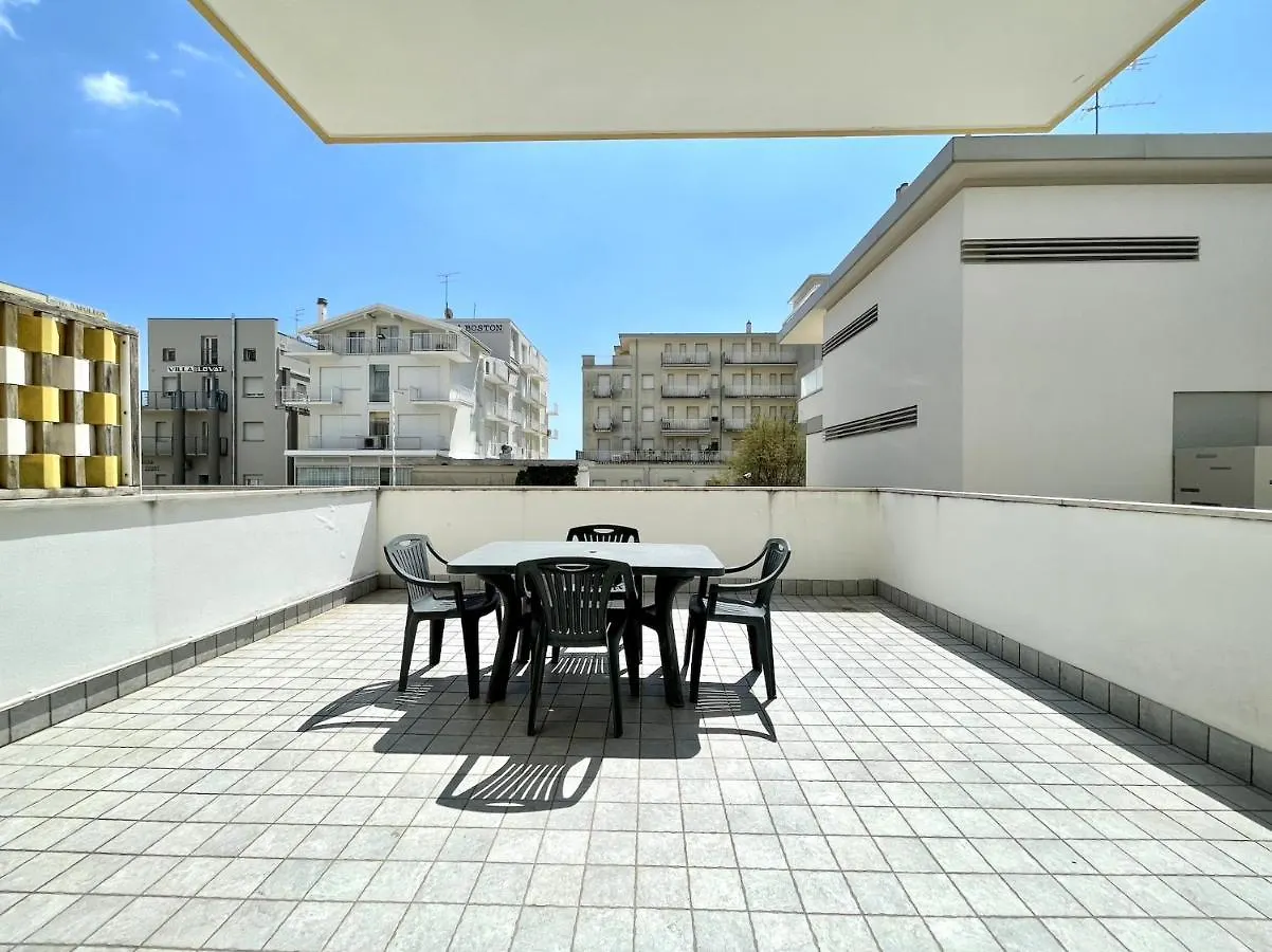Diani Beach - Carraro Immobiliare Jesolo - Family Apartments Italy