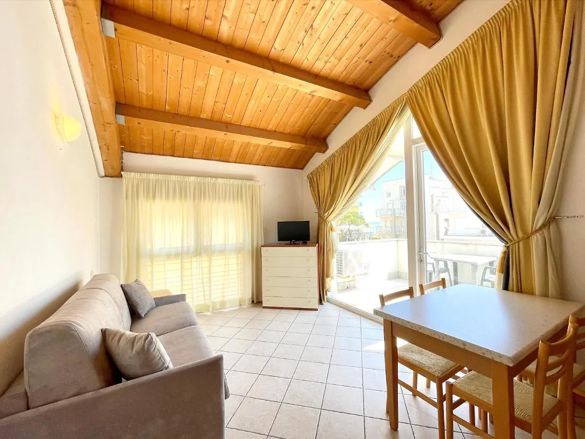 Diani Beach - Carraro Immobiliare Jesolo - Family Apartments 0*, Lido di Jesolo